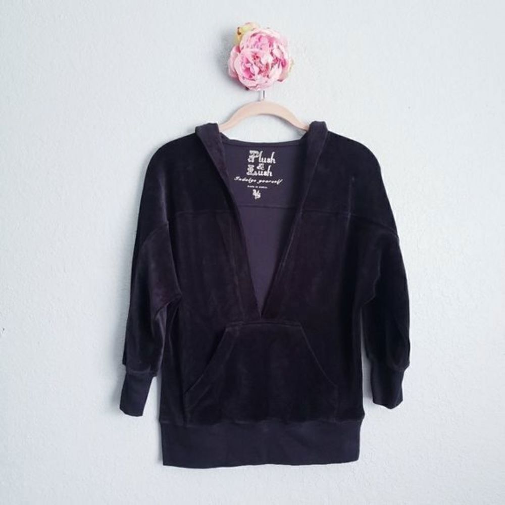 Victorias Secret Vintage Plush & Lush Black Velvour‎ Hoodie